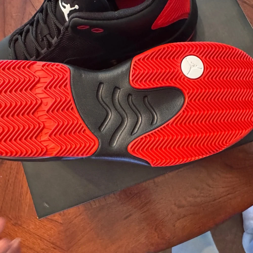 Jordan Max Aura 2